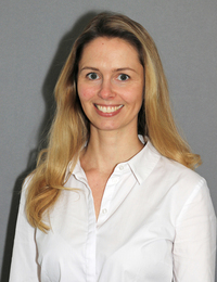 Nora Bögeholz unterstützt als Assistenz die Organisation und den reibungslosen Ablauf.